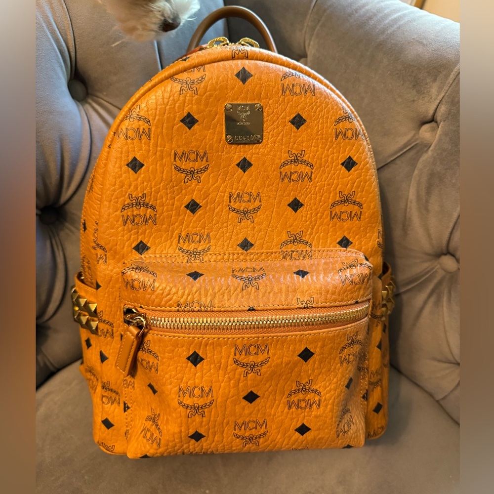 Authentic MCM Stark side Studs Medium Visetos Backpack